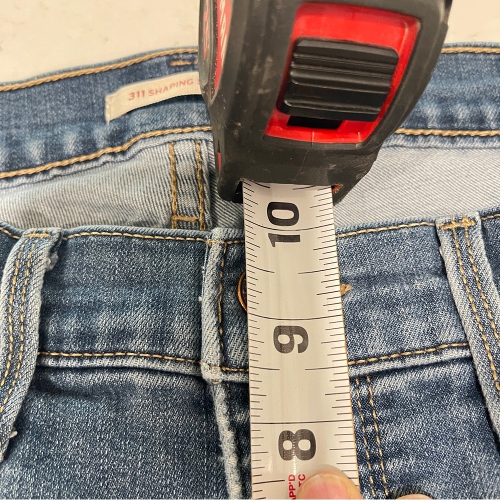 Women’s Levi’s 311 Shaping Skinny Jeans. Size 30x30 - Picture 11 of 11